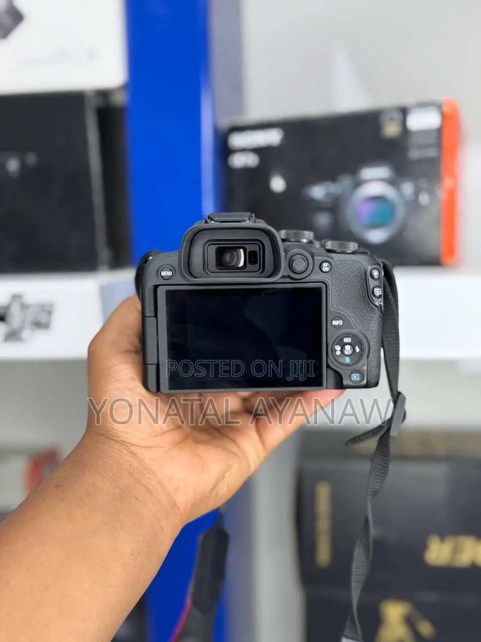 Canon R10 With 18-150mm