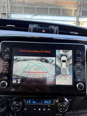 Toyota Hilux 2023 Gray