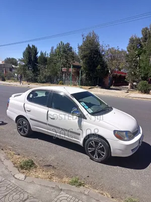 Toyota Platz 1.3 AWD 2001 White