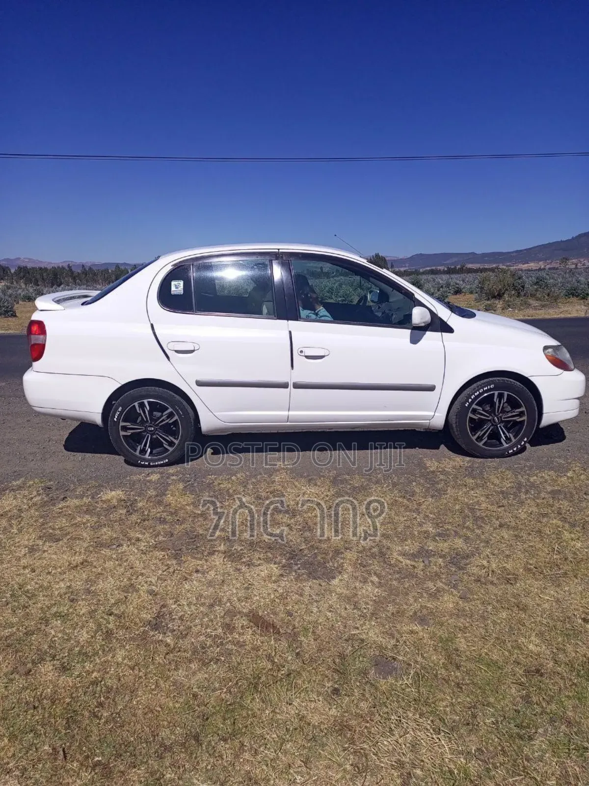 Toyota Platz 1.3 AWD 2001 White