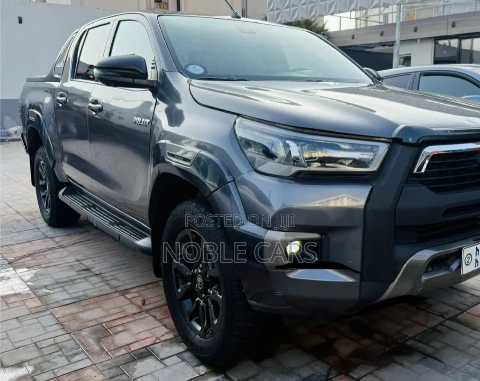 Toyota Hilux 2023 Gray