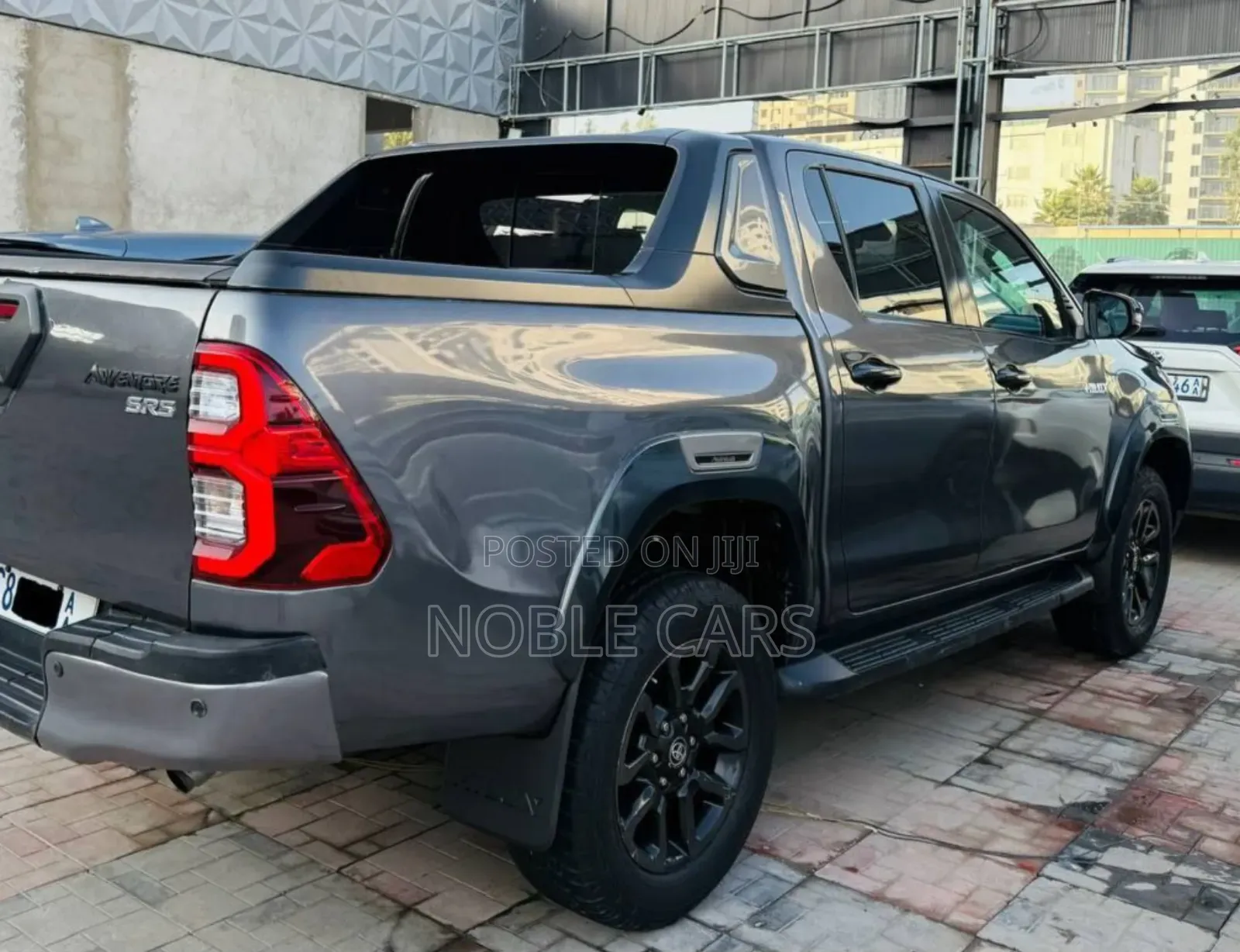 Toyota Hilux 2023 Gray