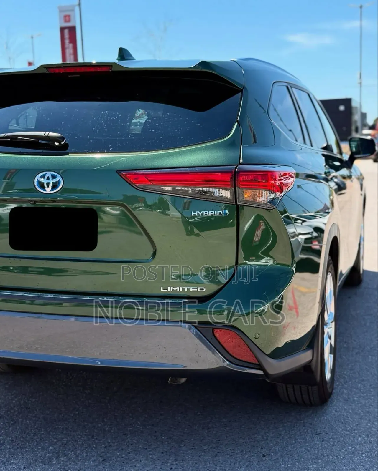 Toyota Highlander Hybrid 2024 Green