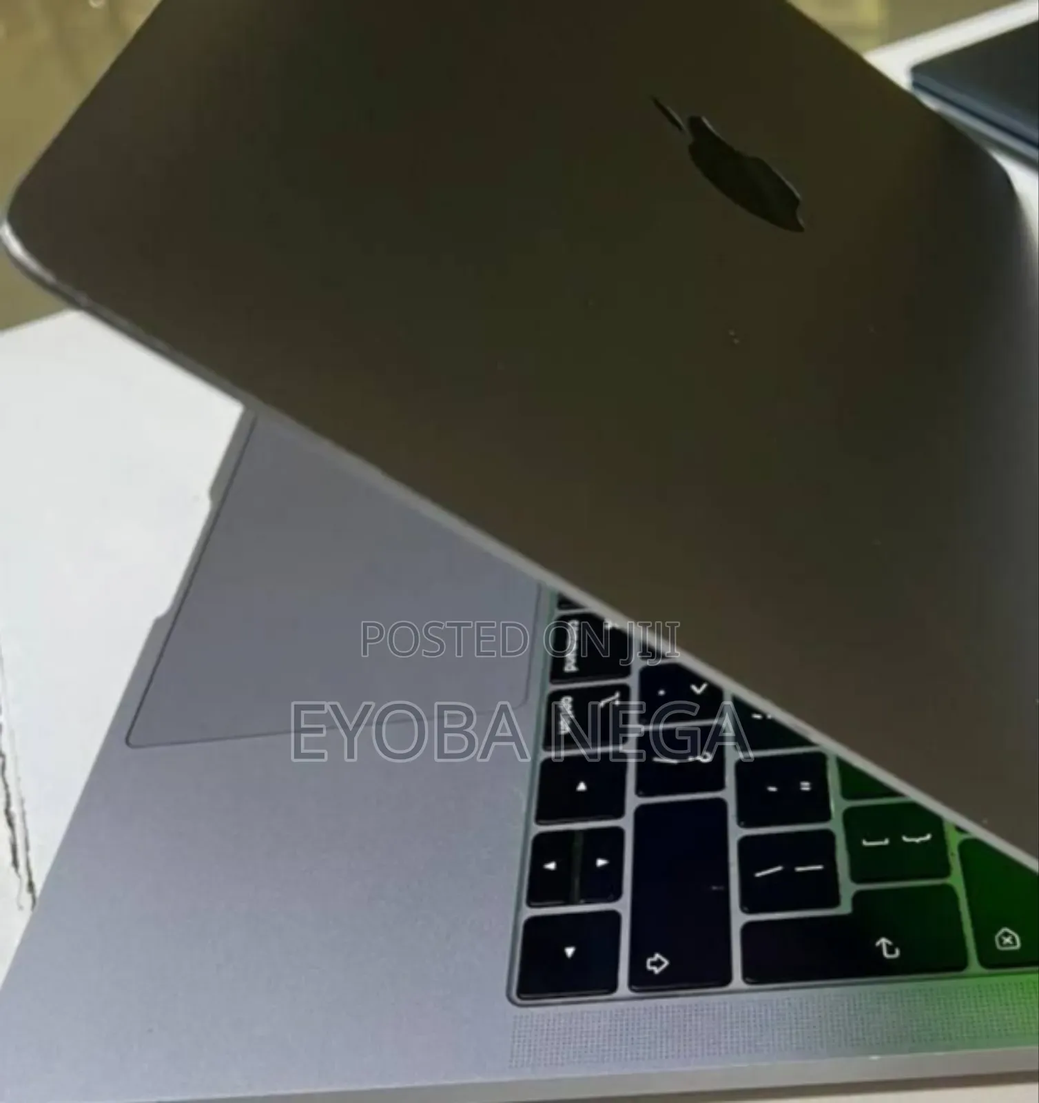 New Laptop Apple MacBook Pro 2019 8GB Intel Core i5 SSD 128GB