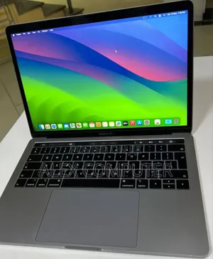 New Laptop Apple MacBook Pro 2019 8GB Intel Core I5 SSD 128GB
