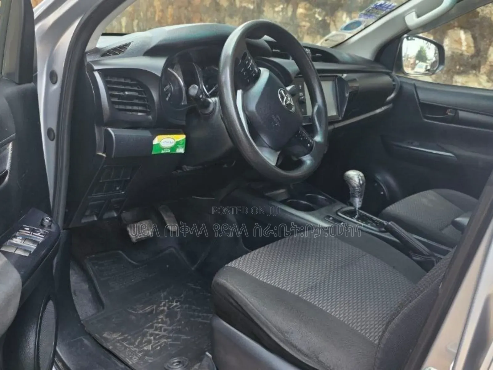 Toyota Hilux 2022 Silver