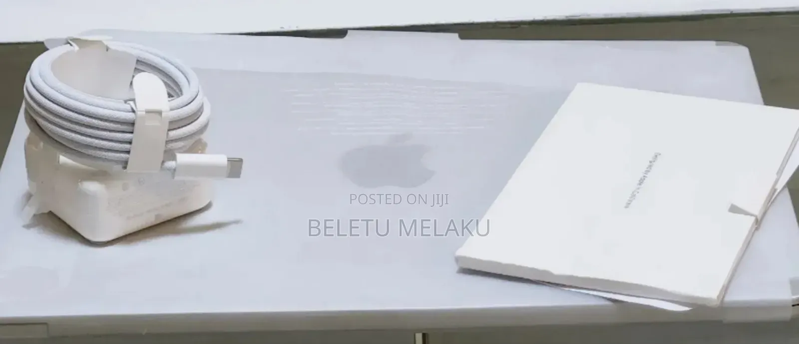 New Laptop Apple MacBook Air 2025 M4 13-inch 16GB Apple M4 SSD 256GB