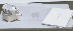 New Laptop Apple MacBook Air 2025 M4 13-inch 16GB Apple M4 SSD 256GB