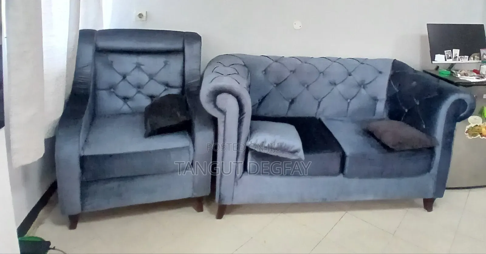 Sofa 2 and 1 Seaters