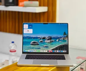 Photo - New Laptop Apple MacBook Pro M1 16GB Apple M1 Pro SSD 512GB