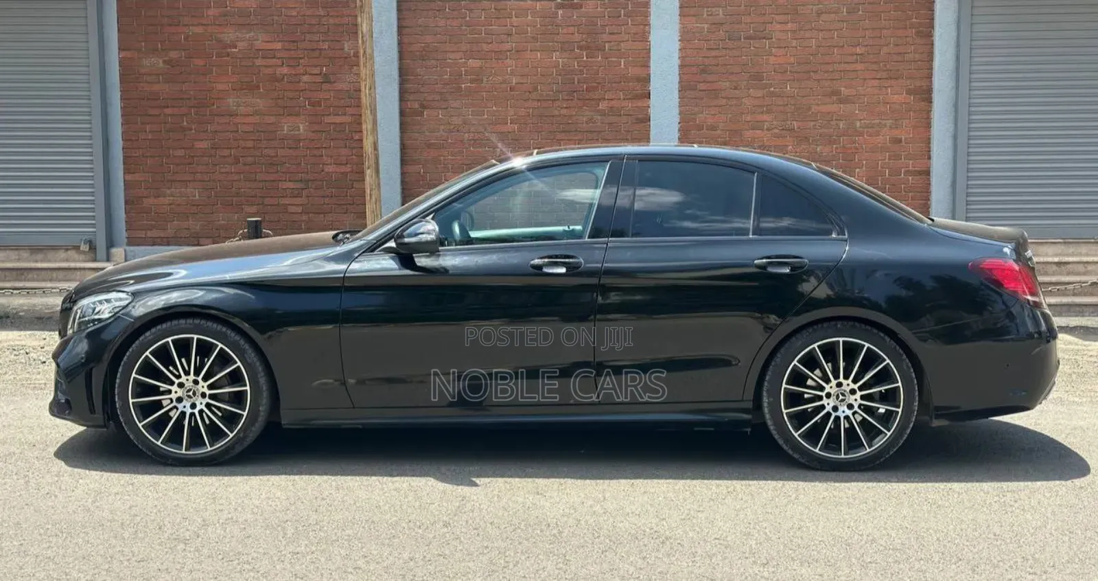 Mercedes-Benz C200 2021 Matt Black