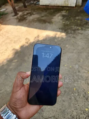 New Apple iPhone 16 Pro Max 256 GB Gold