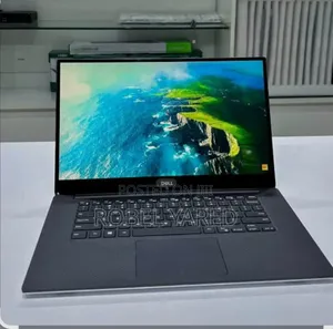 Laptop Dell Precision 15 5520 16GB Intel Core i7 SSD 512GB