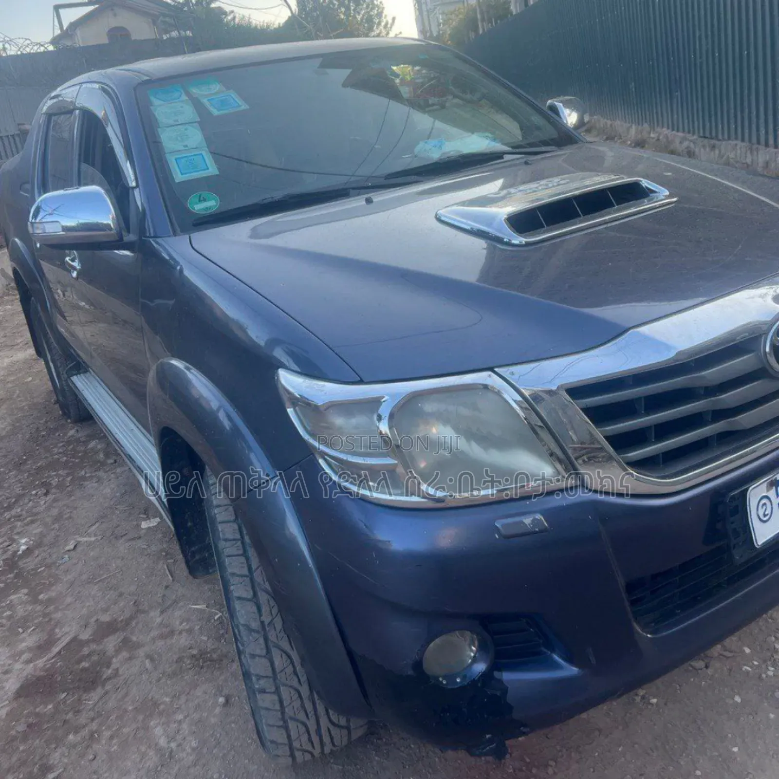 Toyota Hilux 2012 Gray