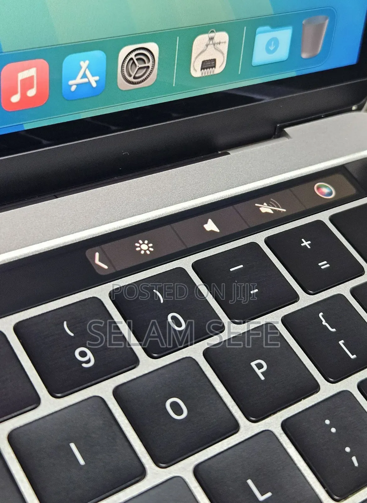 New Laptop Apple MacBook Air 2019 8GB Intel Core I5 SSD 128GB