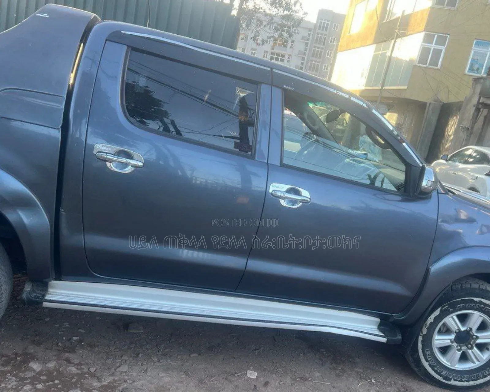 Toyota Hilux 2012 Gray