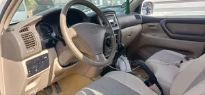 Toyota Land Cruiser 2006 Off white