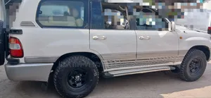 Toyota Land Cruiser 2006 Off white