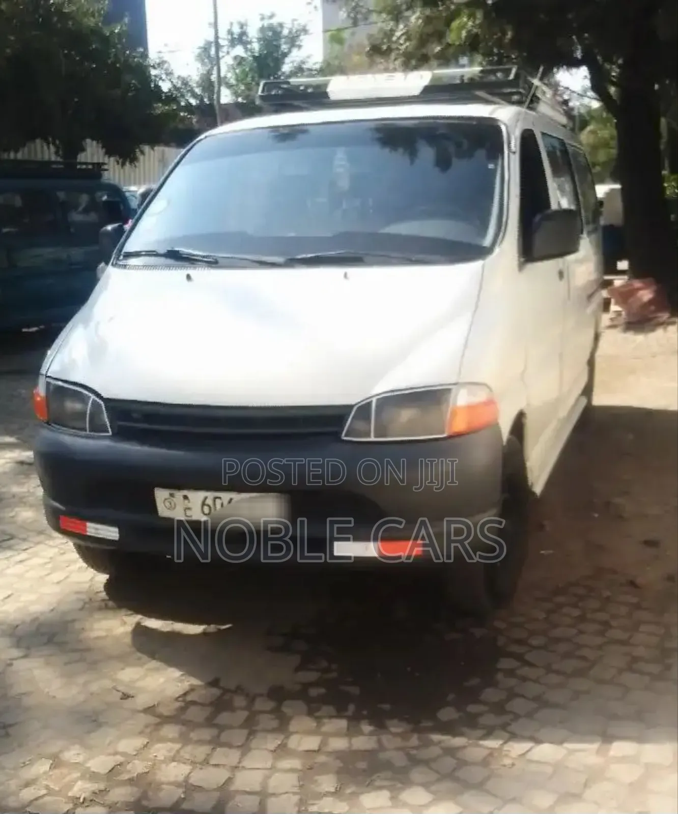 Toyota HiAce 1998 White
