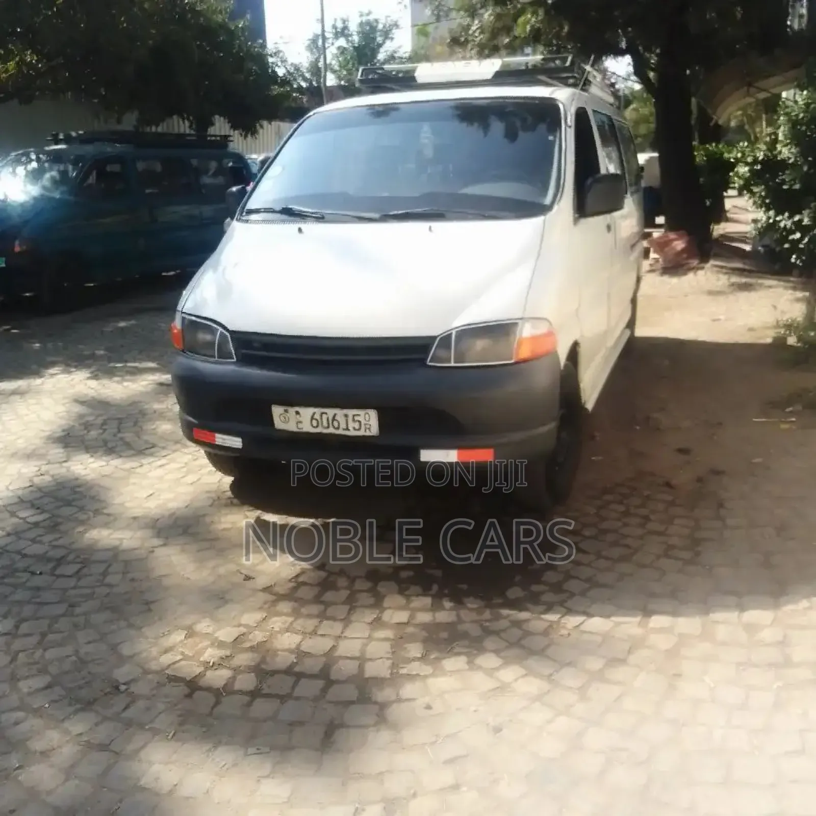Toyota HiAce 1998 White