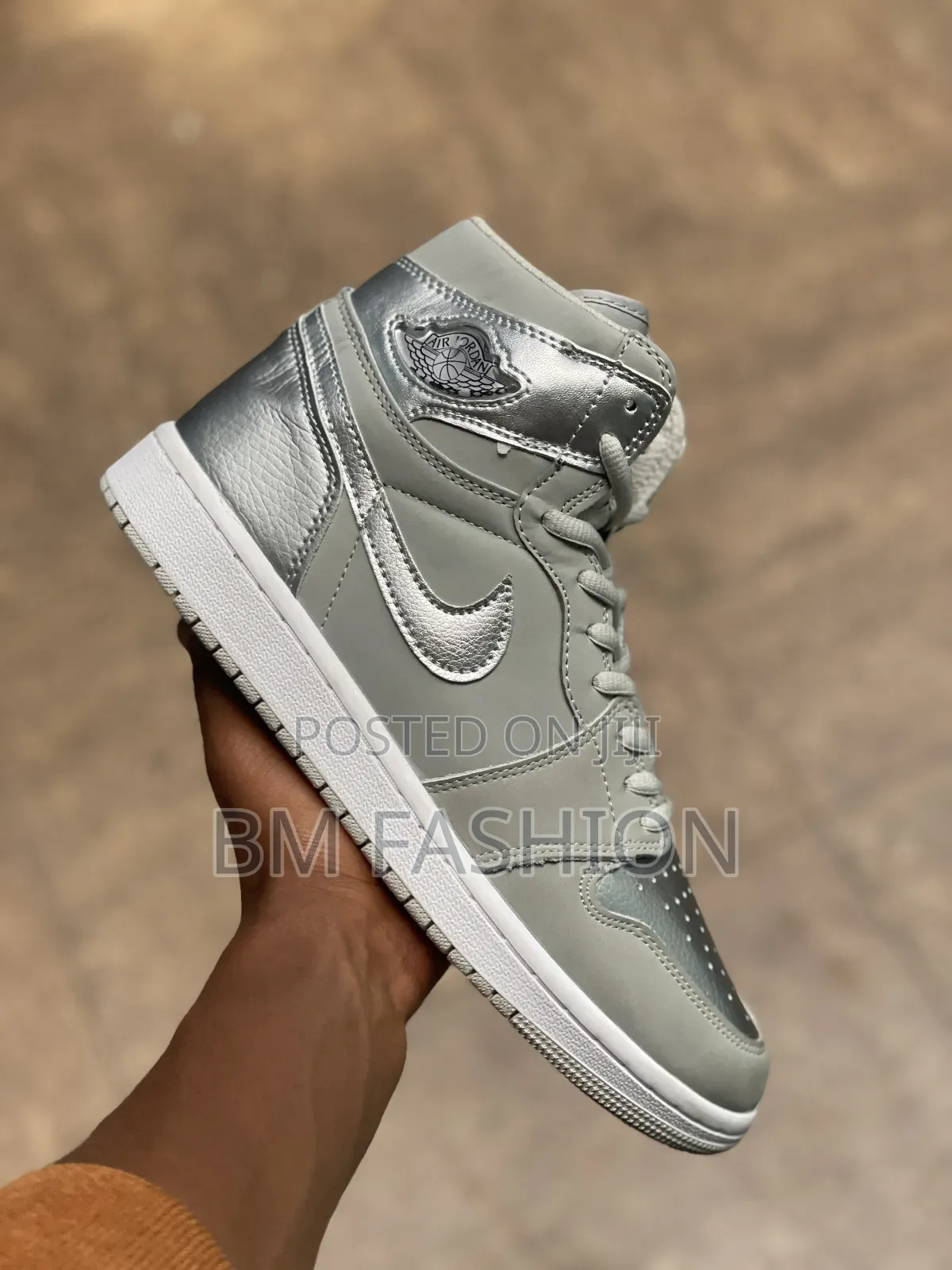 Air Jordan 1 High Og: Neutral Grey Metallic Silver [Free Delivery]