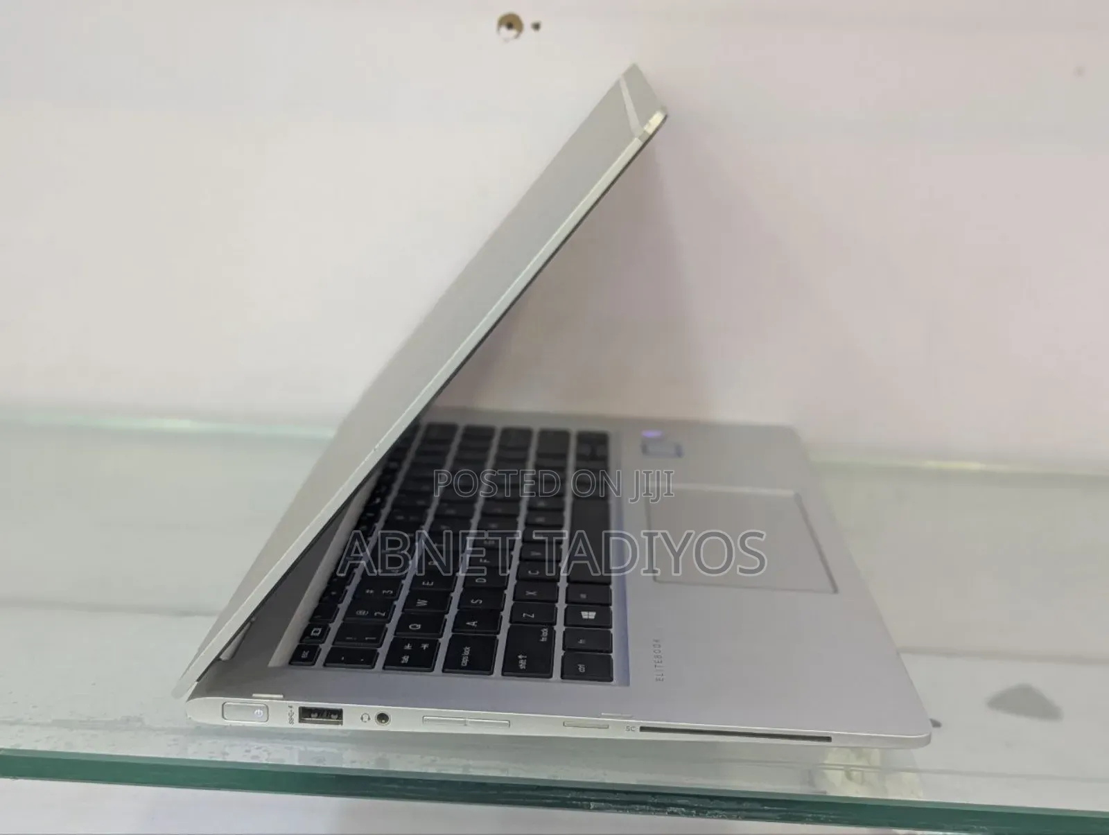 New Laptop HP EliteBook X360 1030 8GB Intel Core I7 SSD 512GB