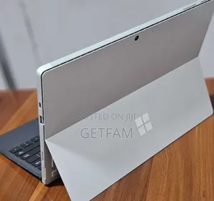 New Laptop Microsoft Surface 8GB Intel SSD 128GB