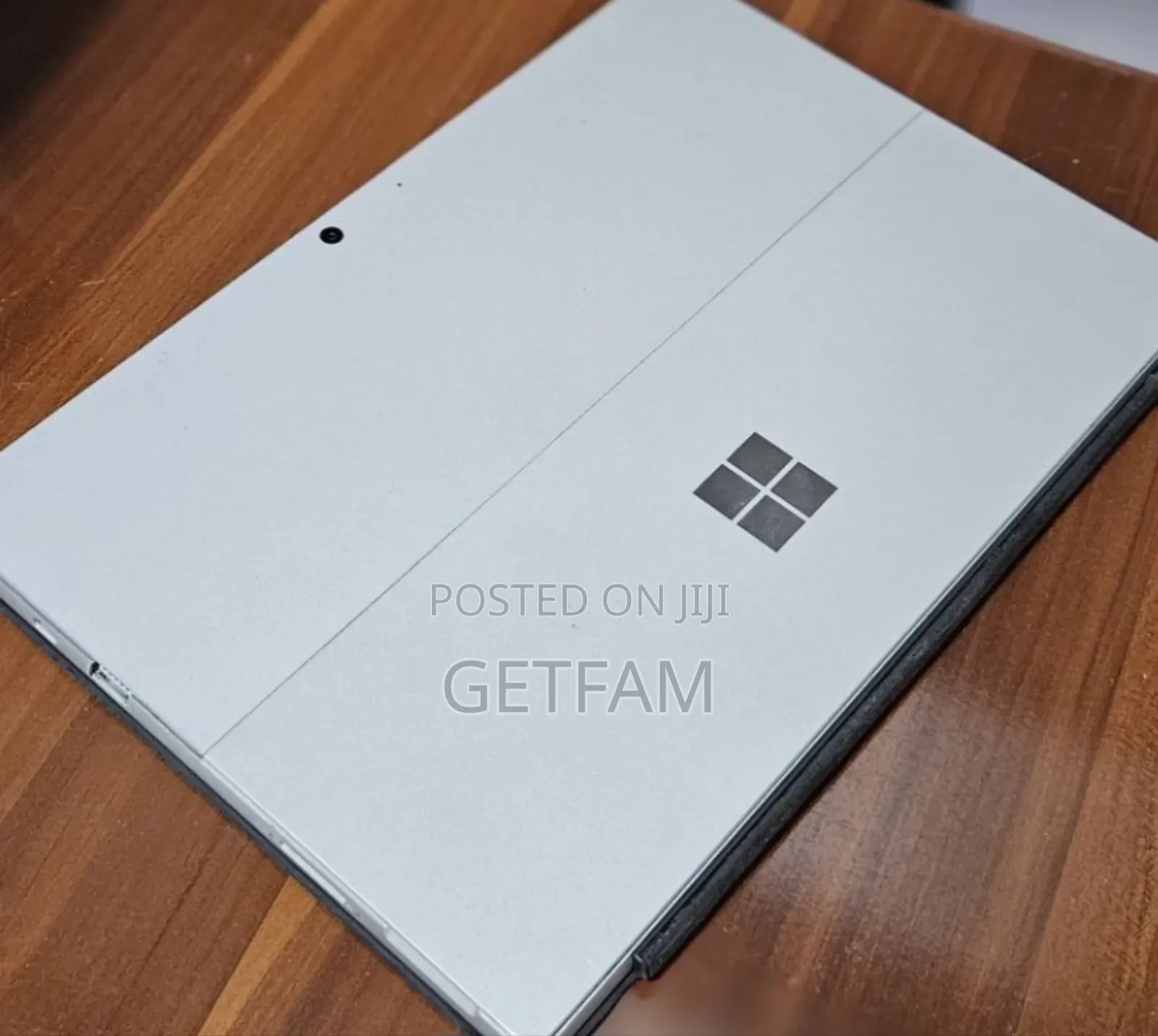 New Laptop Microsoft Surface 8GB Intel SSD 128GB