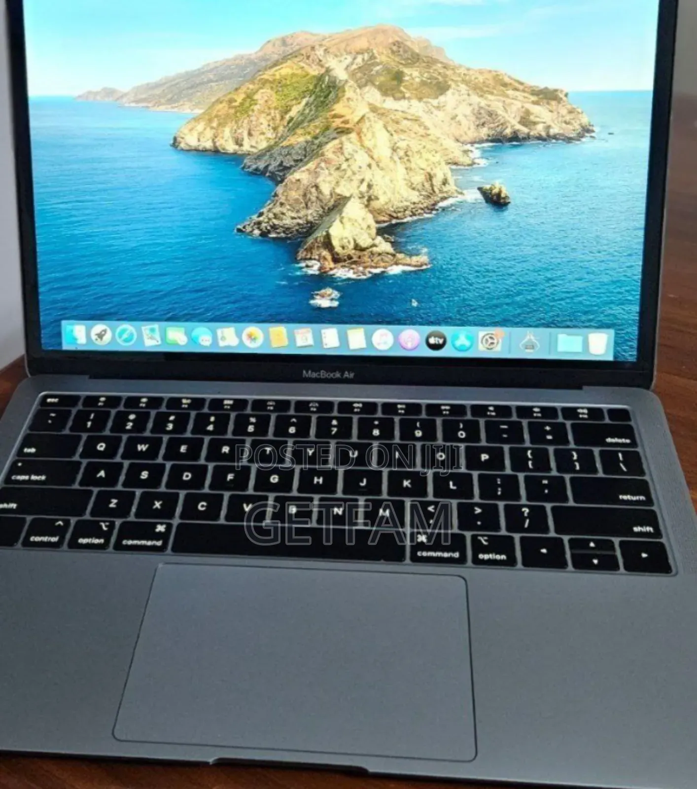 New Laptop Apple MacBook Pro 2019 8GB Intel Core I5 SSD 128GB