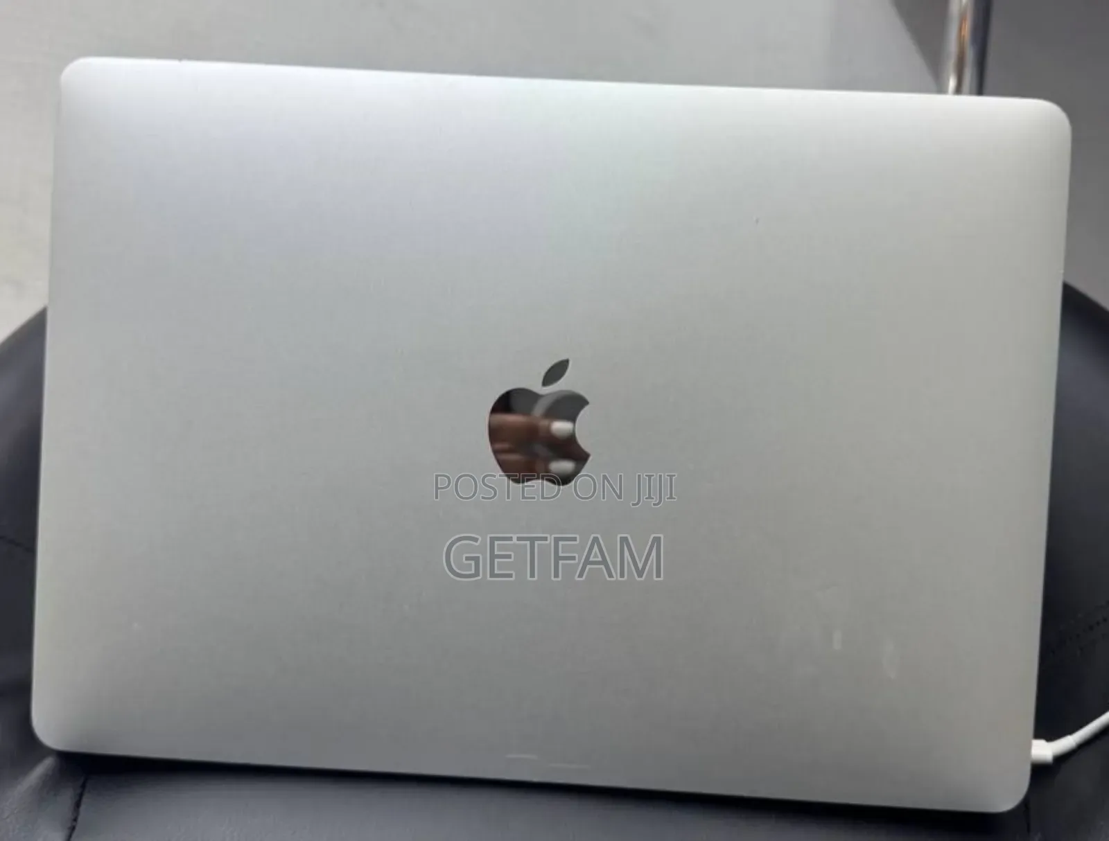 New Laptop Apple MacBook Pro 2017 8GB Intel Core I5 SSD 128GB