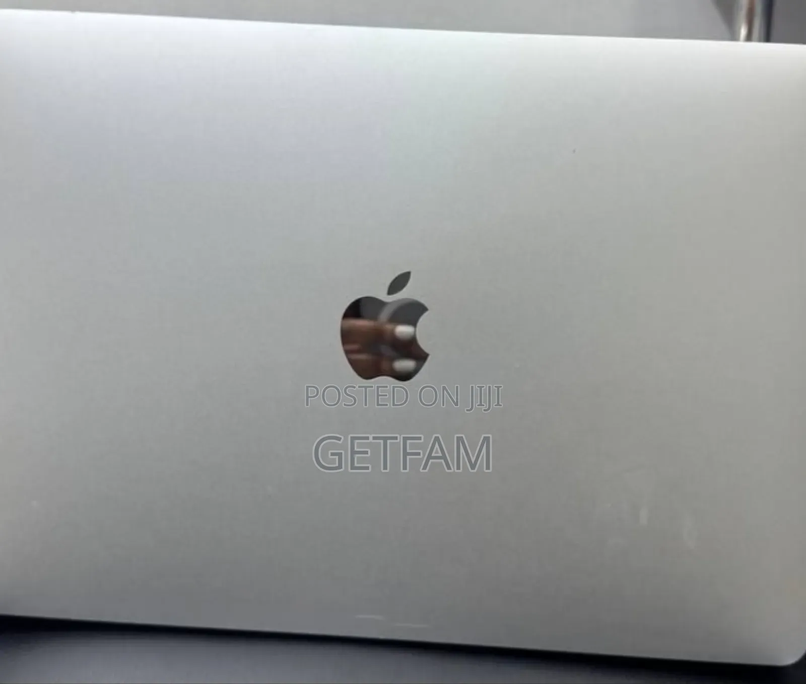 New Laptop Apple MacBook Pro 2017 8GB Intel Core I5 SSD 128GB