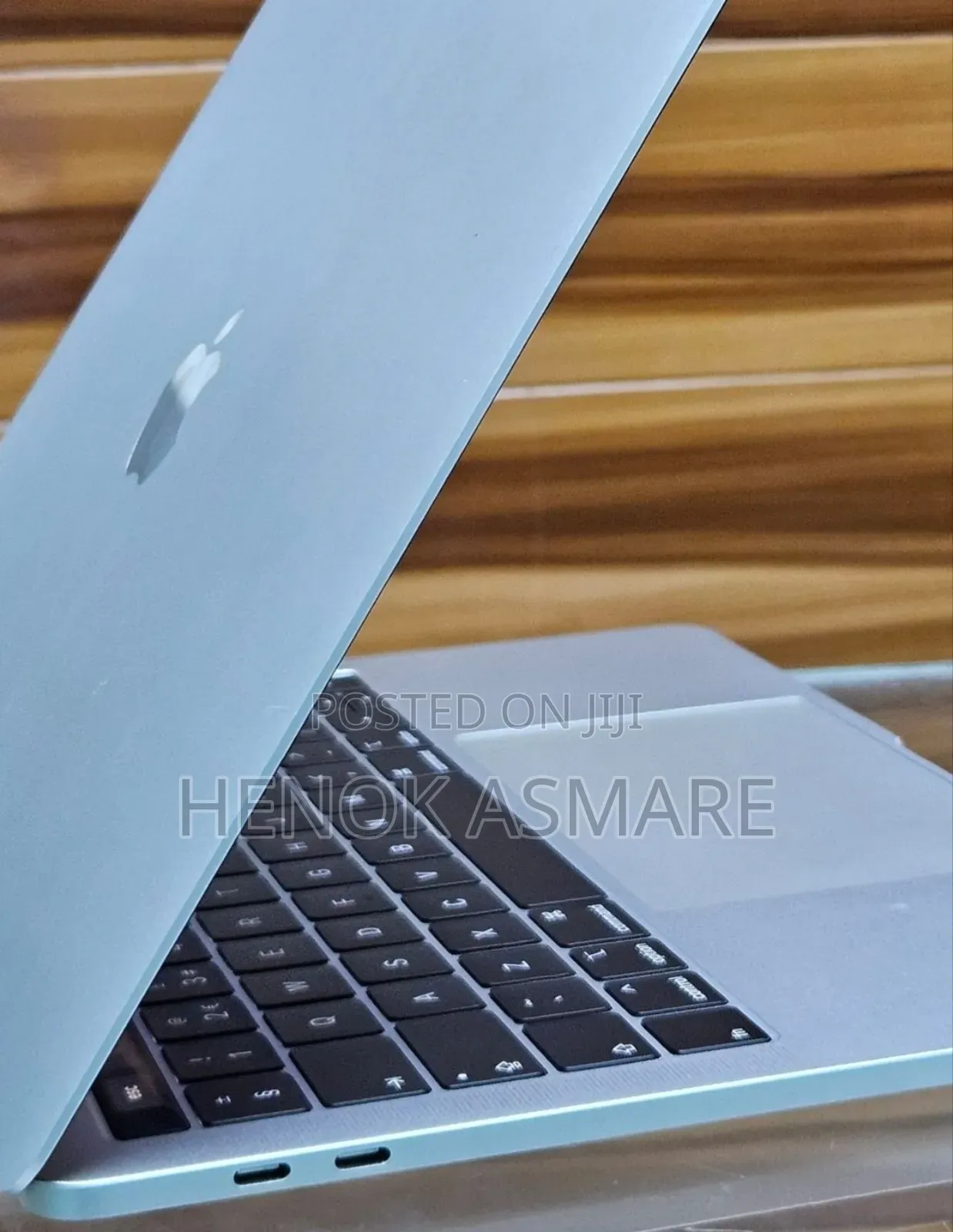 New Laptop Apple MacBook Air 2019 8GB Intel Core I5 SSD 128GB