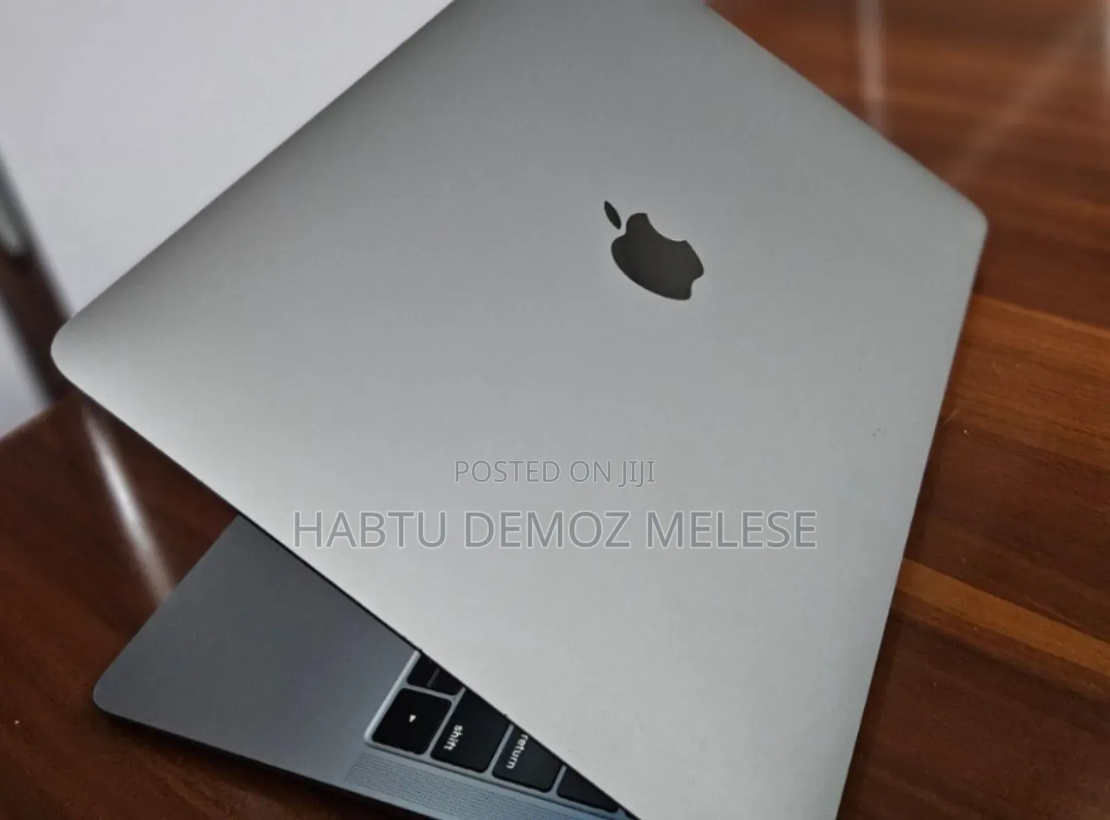 New Laptop Apple MacBook Air 2019 8GB Intel Core I5 SSD 128GB