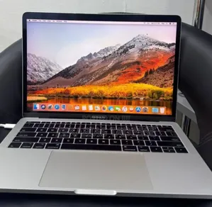Photo - New Laptop Apple MacBook Pro 2017 8GB Intel Core I5 SSD 128GB