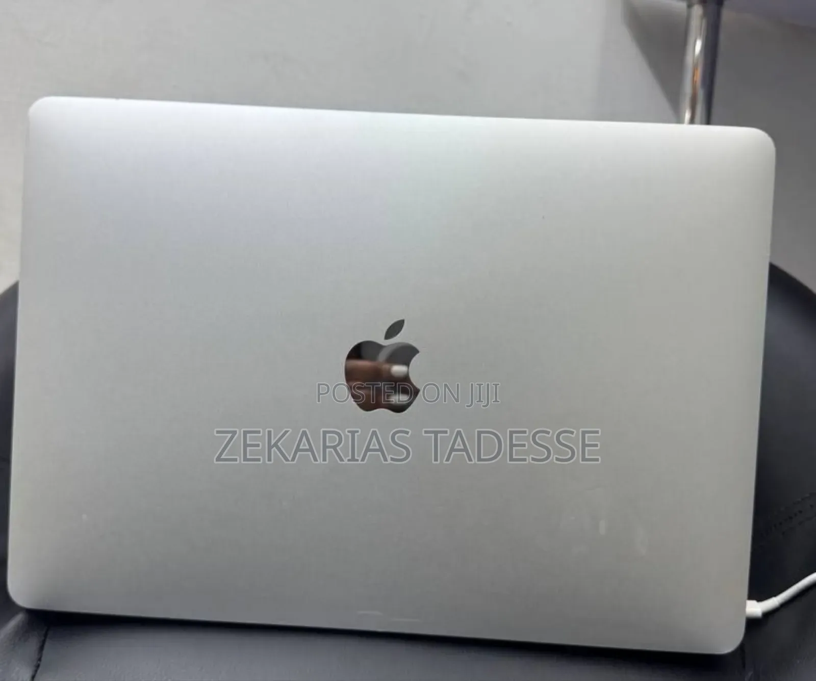 New Laptop Apple MacBook Pro 2017 8GB Intel Core I5 SSD 128GB