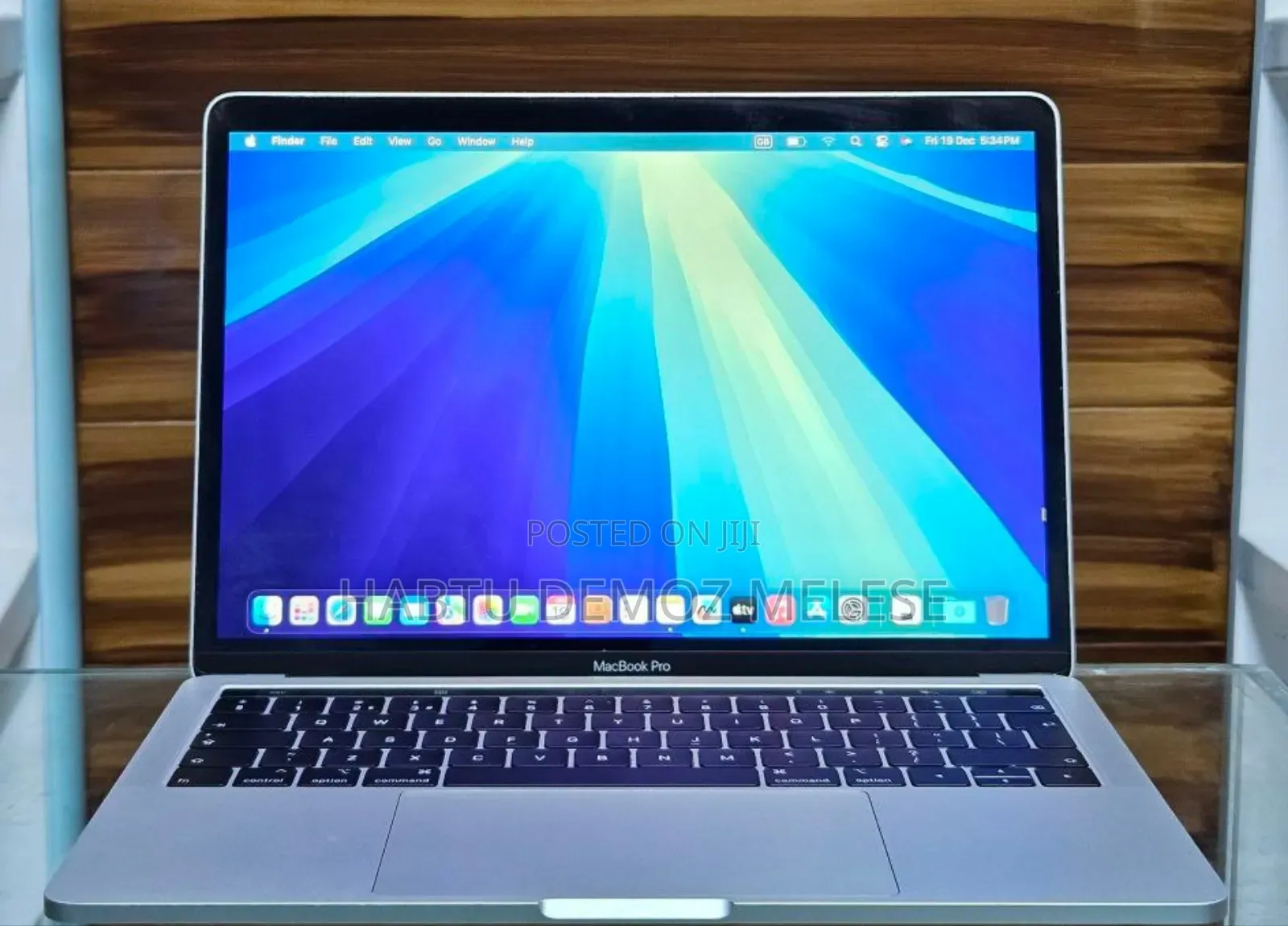 New Laptop Apple MacBook Pro 2019 8GB Intel Core I5 SSD 128GB