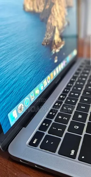 New Laptop Apple MacBook Air 2019 8GB Intel Core I5 SSD 128GB