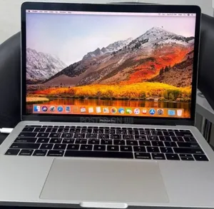 New Laptop Apple MacBook Pro 2017 8GB Intel Core I5 SSD 128GB