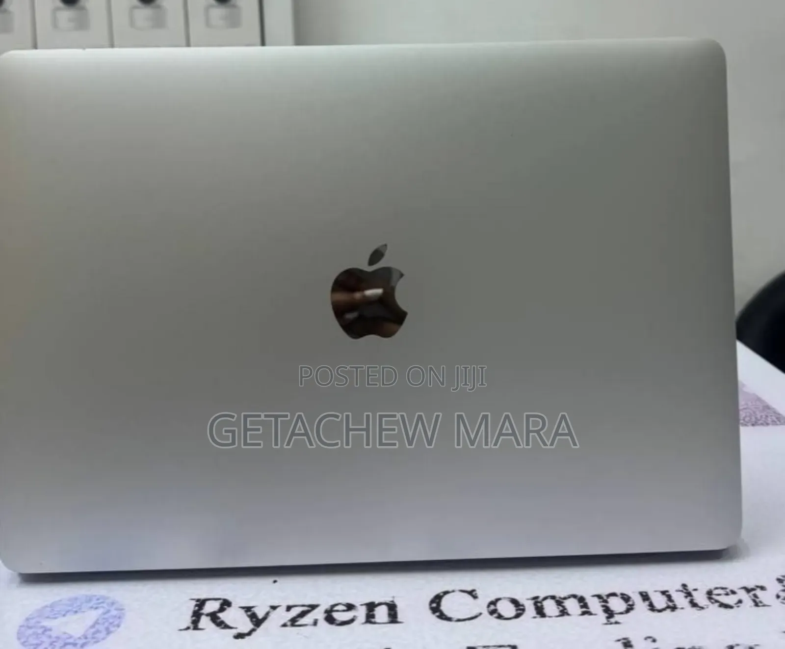 New Laptop Apple MacBook Pro 2017 8GB Intel Core I5 SSD 128GB