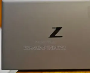New Laptop HP ZBook Firefly 15 G7 16GB Intel Core I7 SSD 512GB