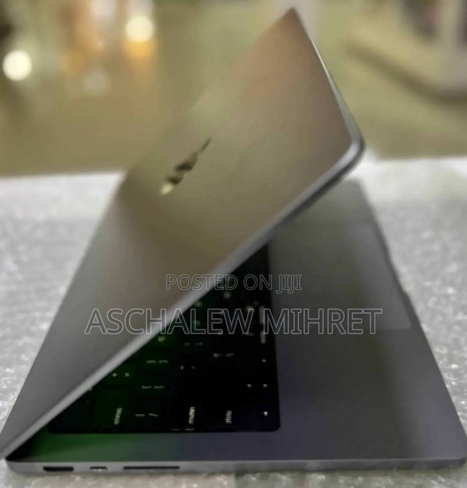 New Laptop Apple MacBook Pro M1 16GB Apple M1 Pro SSD 512GB