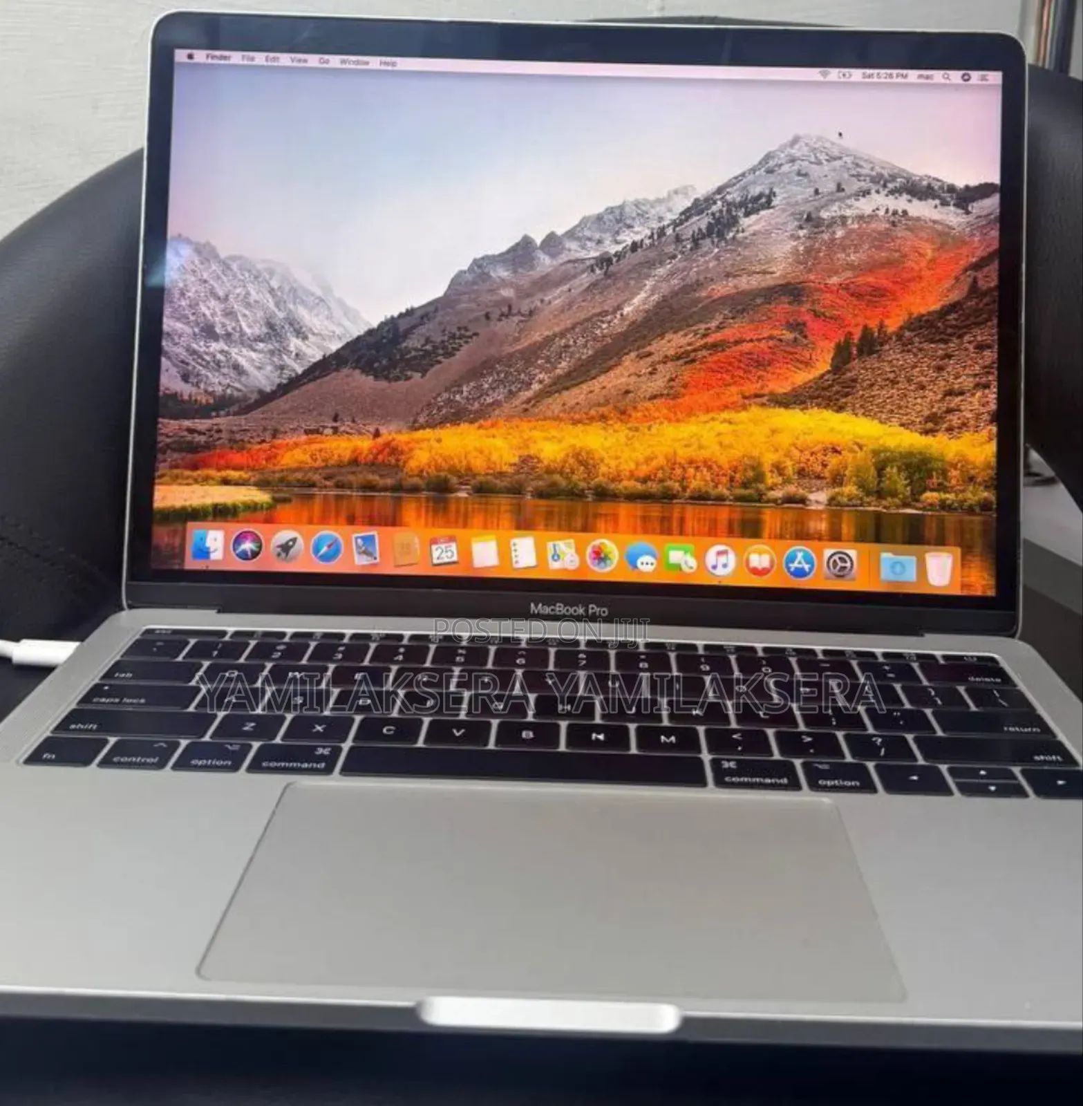 New Laptop Apple MacBook 2017 8GB Intel Core I5 SSD 128GB