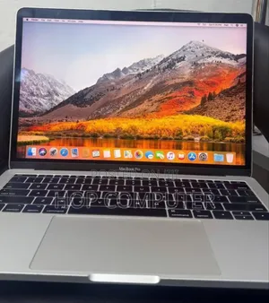 New Laptop Apple MacBook Pro 2017 8GB Intel Core I5 SSD 128GB