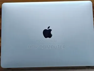 New Laptop Apple MacBook Pro 2019 8GB Intel Core I5 SSD 128GB