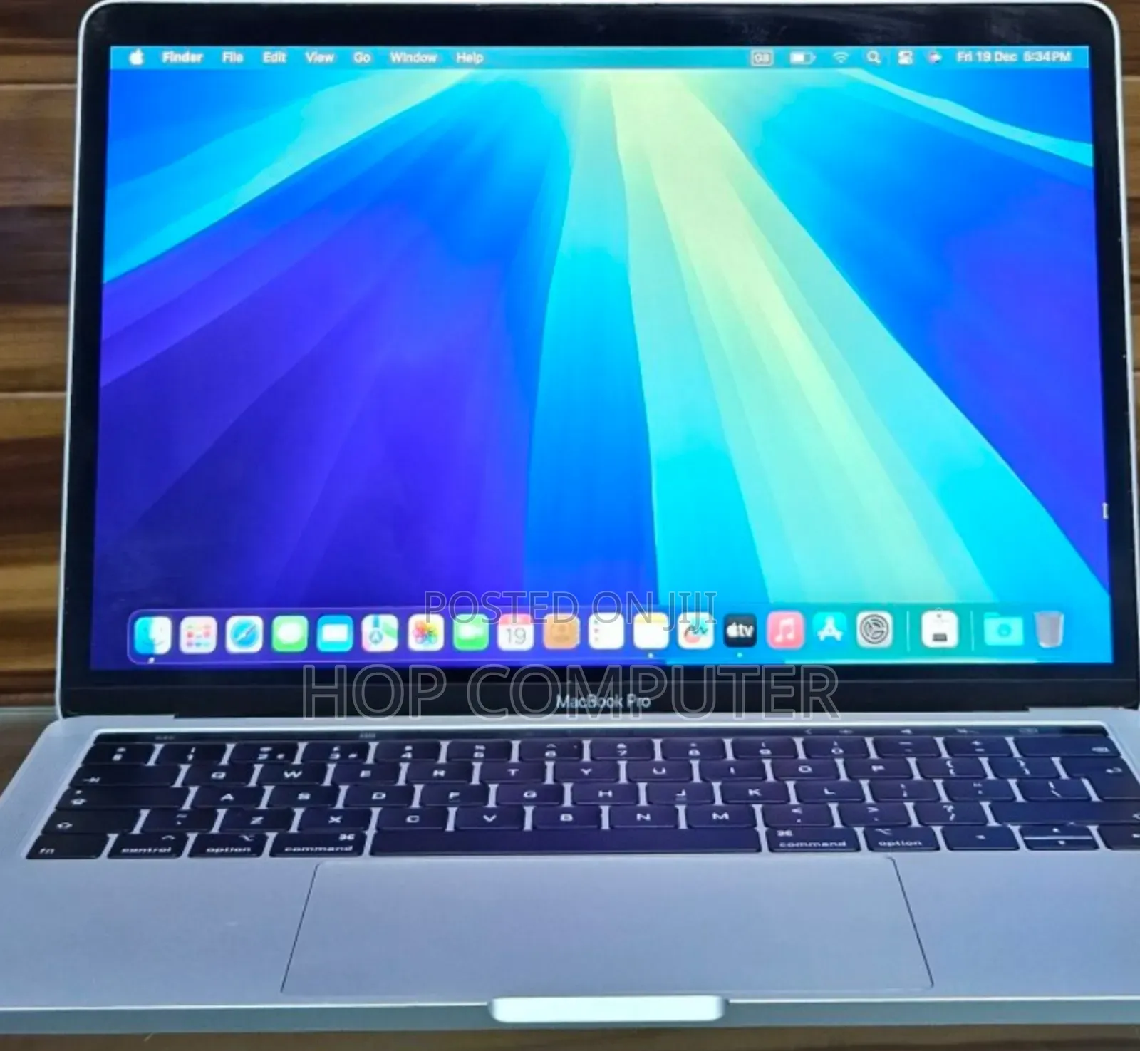 New Laptop Apple MacBook Pro 2019 8GB Intel Core I5 SSD 128GB