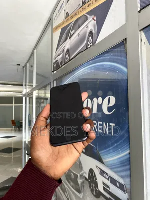 New Apple iPhone 8 64 GB Black