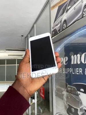 New Apple iPhone 7 Plus 32 GB Gold