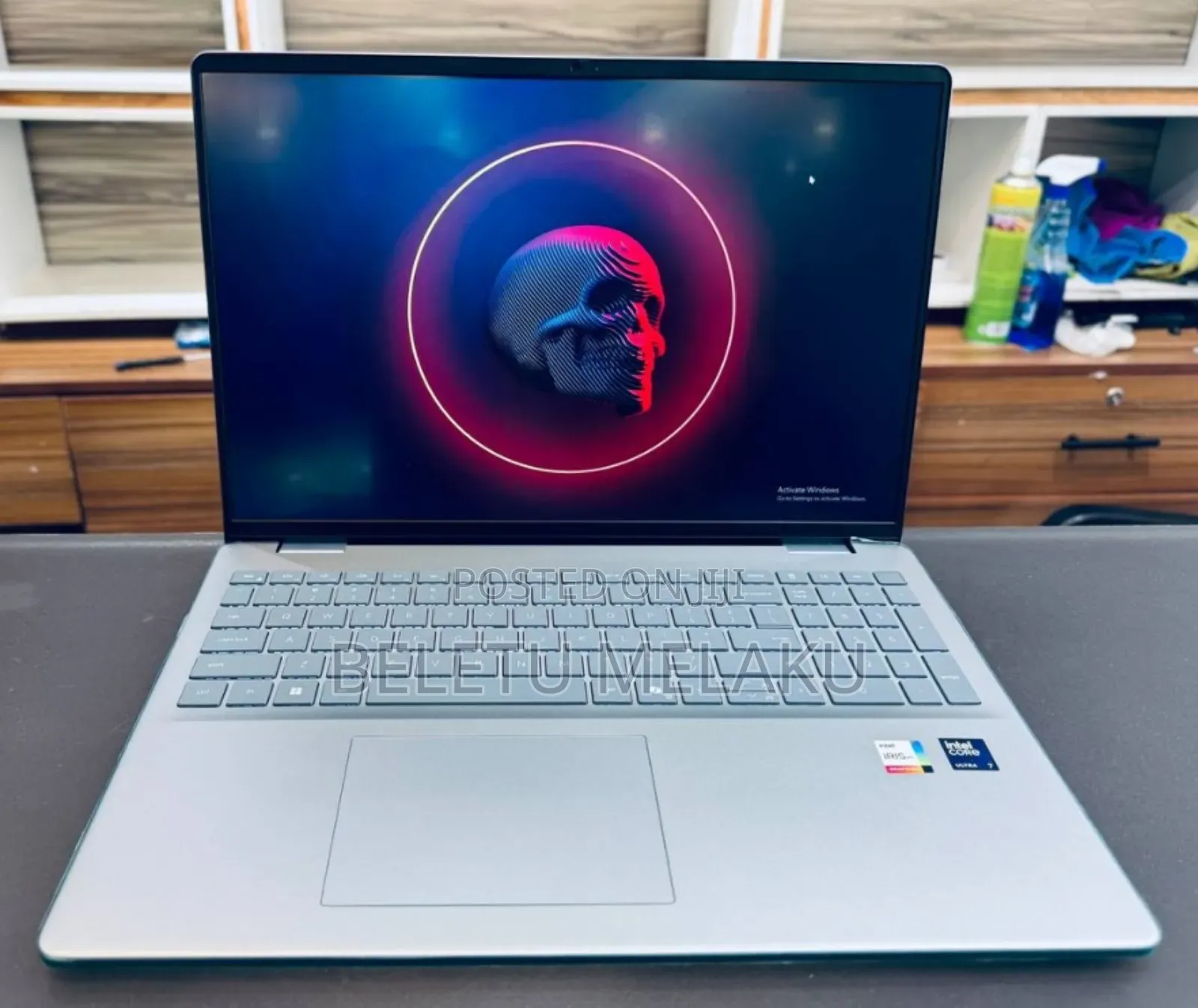 New Laptop Dell Inspiron 16 5620 16GB Intel Core Ultra 7 SSD 1T