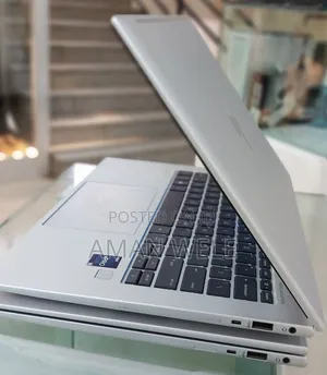 New Laptop HP EliteBook 840 G9 16GB Intel Core I5 SSD 512GB