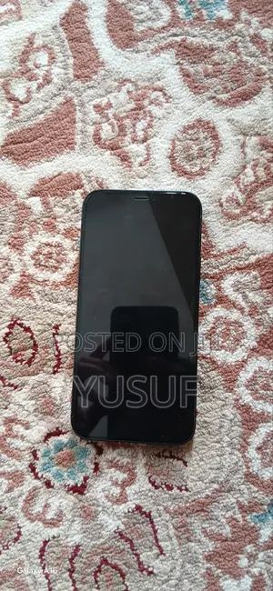 Apple iPhone 12 64 GB Black